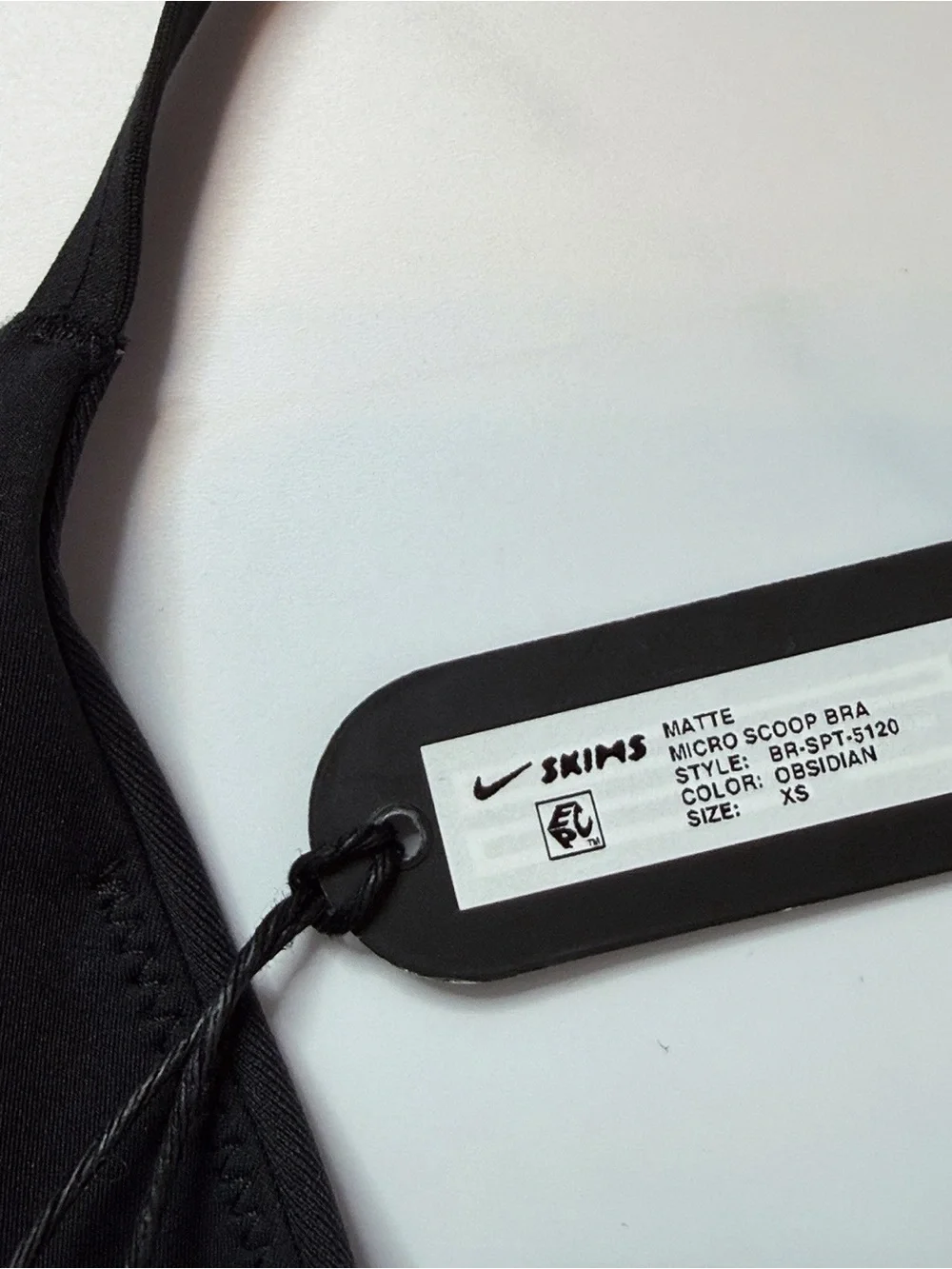 NWT NikeSkims Matte Micro Scoop Bra